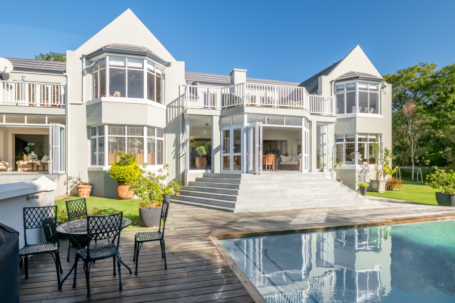 7 Bedroom Property for Sale in Belvidere Estate Western Cape